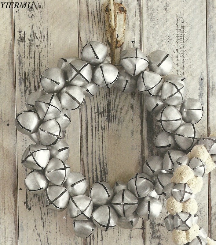 Christmas holiday jingle bell wreath ornament