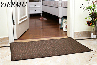 China footcloth &amp; Into the door mat in PVC mesh fabric easy rinse in different color supplier