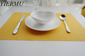 China PVC mats Adiabaticl Placemat for table in yellow color 4X4 woven mesh style fabric supplier